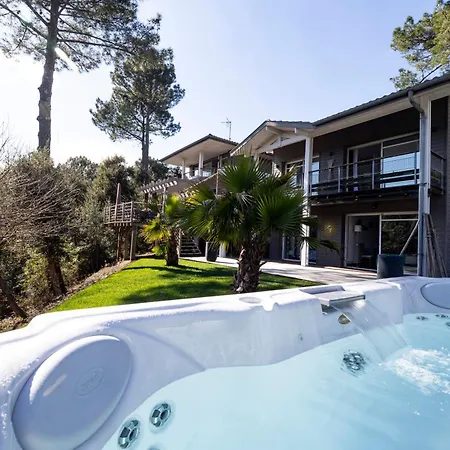 Golf By Carlon Luxury セノッス - ル・ペノン