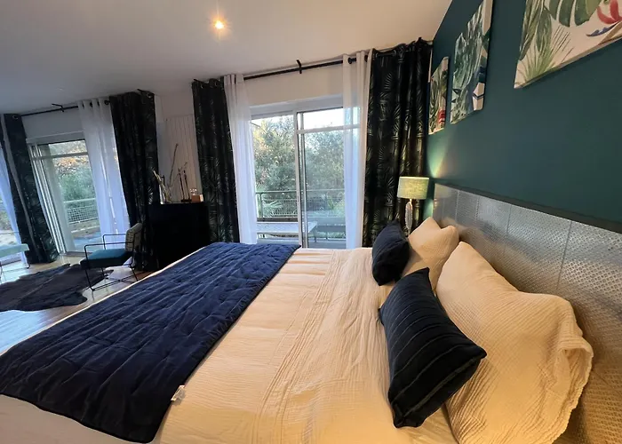 Golf By Carlon Luxury *